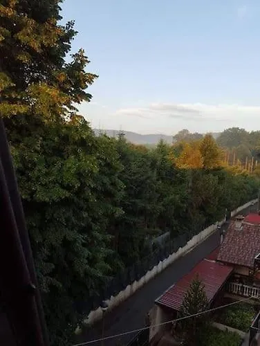 Montano Illuminato Dalla Via Lattea