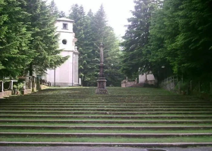 Montano Illuminato Dalla Via Lattea 塞拉圣布鲁诺